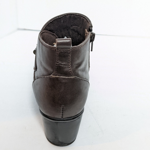 Clarks leather ankle boots - Picture 12 of 16